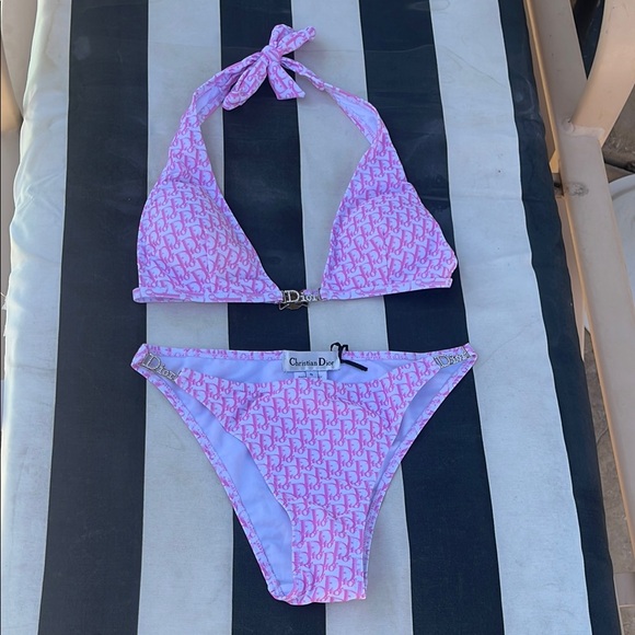 Pink Patterned Bikini Set - Picture 4 of 11